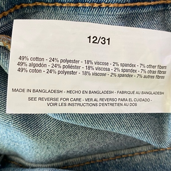 NWT Vintage America Women’s Jeans size 12 Light Wash High-Rise Wide Leg - Picture 7 of 7